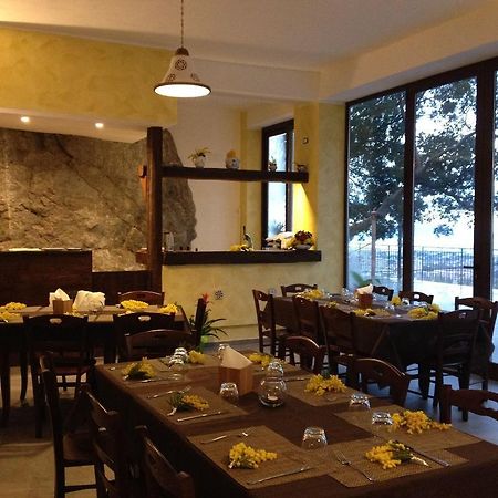 Locanda Del Drago Монреале Екстериор снимка