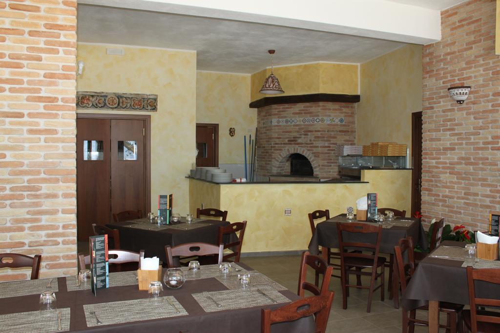 Locanda Del Drago Монреале Екстериор снимка